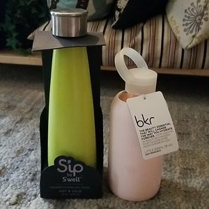 Set of two water bottles Swell and BKR